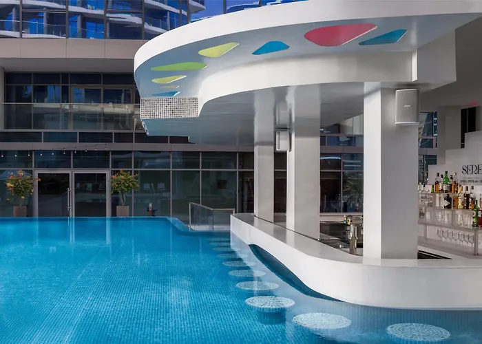 Hilton Dubai Creek & Residences